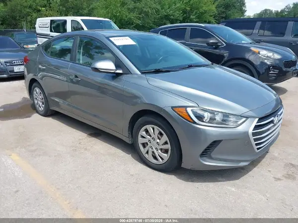 KMHD74LF2HU280881 2017 HYUNDAI ELANTRA - Image 1