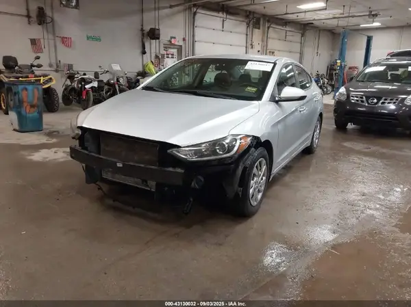 KMHD74LF2HU316908 2017 HYUNDAI ELANTRA - Image 2