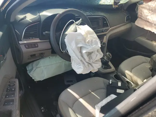 KMHD74LF2HU321123 2017 HYUNDAI ELANTRA - Image 8