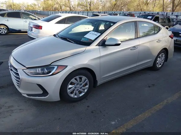 KMHD74LF2HU359371 2017 HYUNDAI ELANTRA - Image 2