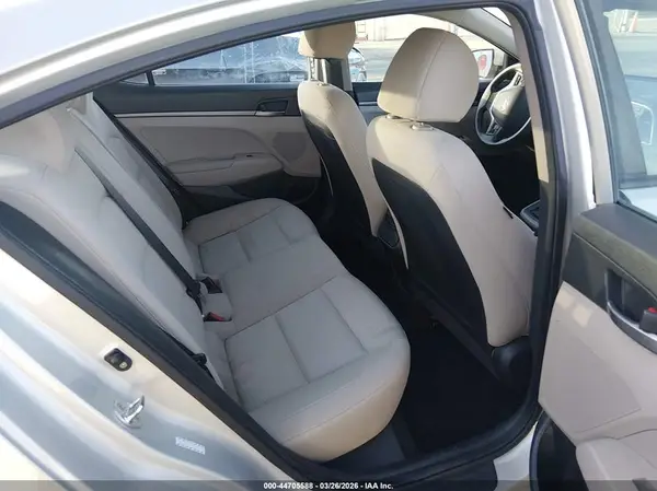 KMHD74LF2HU359371 2017 HYUNDAI ELANTRA - Image 8