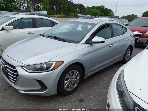 KMHD74LF2HU367342 2017 HYUNDAI ELANTRA - Image 2