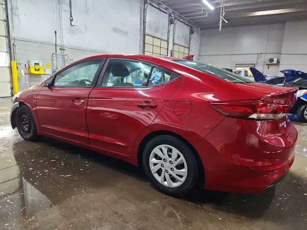 KMHD74LF2HU368166 2017 HYUNDAI ELANTRA - Image 2