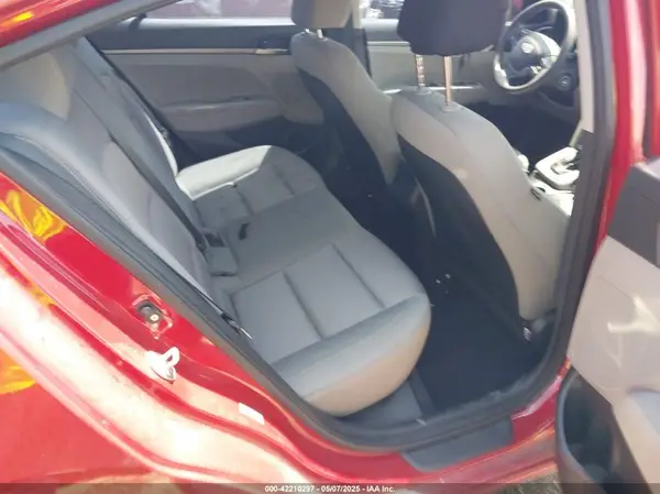 KMHD74LF2HU369396 2017 HYUNDAI ELANTRA - Image 8