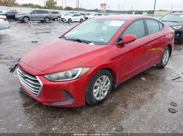 KMHD74LF2HU370662 2017 HYUNDAI ELANTRA - Image 2