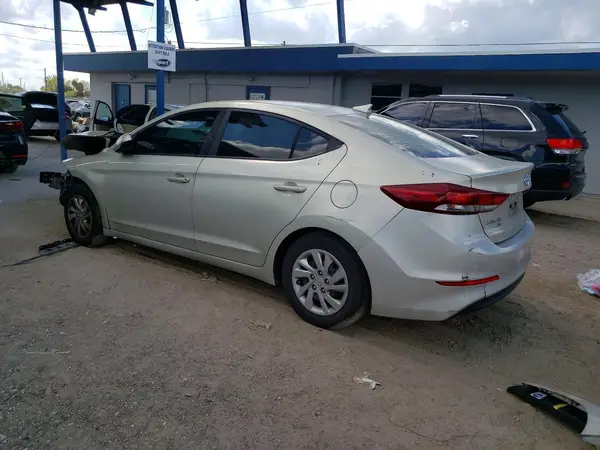 KMHD74LF2HU372220 2017 HYUNDAI ELANTRA - Image 2