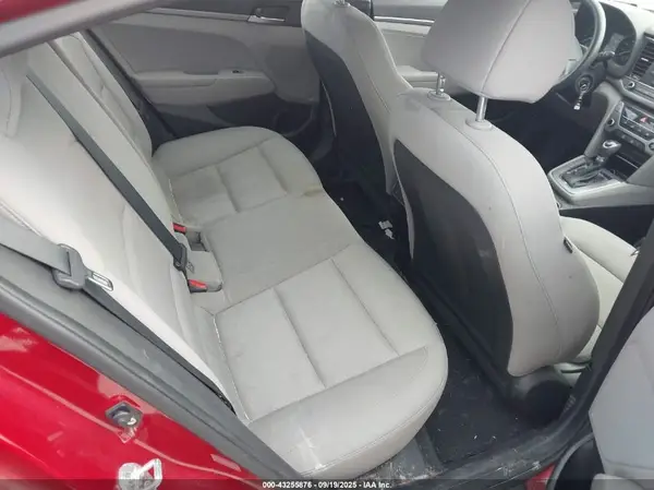 KMHD74LF2HU429063 2017 HYUNDAI ELANTRA - Image 8