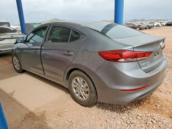 KMHD74LF2JU449769 2018 HYUNDAI ELANTRA - Image 2