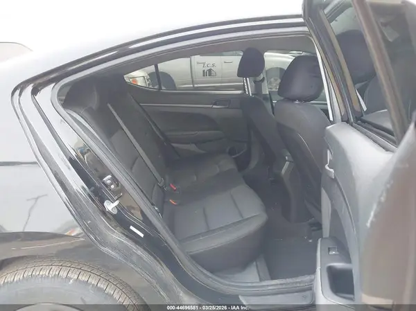 KMHD74LF2JU467169 2018 HYUNDAI ELANTRA - Image 8