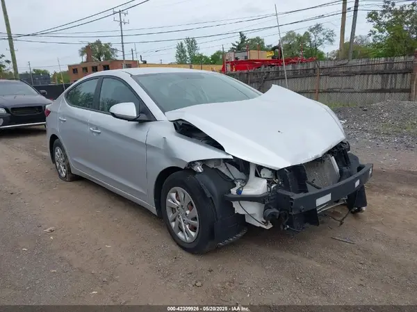 KMHD74LF2JU500039 2018 HYUNDAI ELANTRA - Image 1