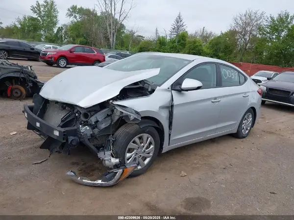 KMHD74LF2JU500039 2018 HYUNDAI ELANTRA - Image 2