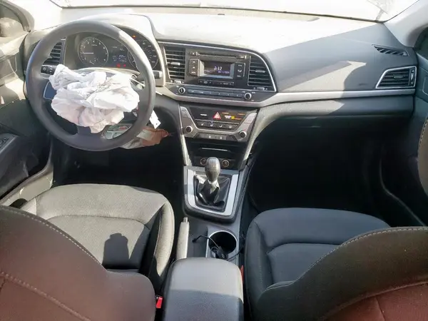 KMHD74LF2JU505760 2018 HYUNDAI ELANTRA - Image 8
