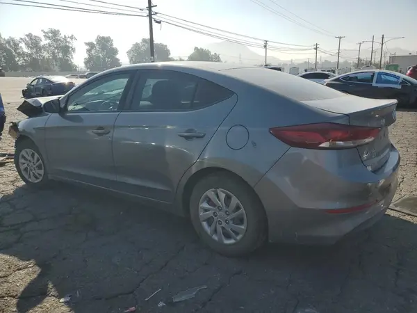 KMHD74LF2JU563237 2018 HYUNDAI ELANTRA - Image 2