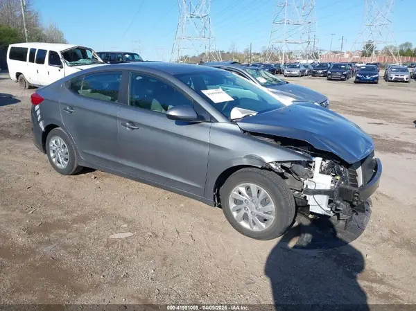 KMHD74LF2JU578773 2018 HYUNDAI ELANTRA - Image 1