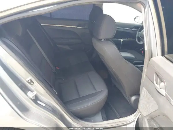 KMHD74LF2JU599901 2018 HYUNDAI ELANTRA - Image 8
