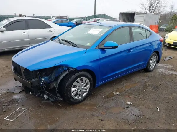 KMHD74LF2JU657411 2018 HYUNDAI ELANTRA - Image 2