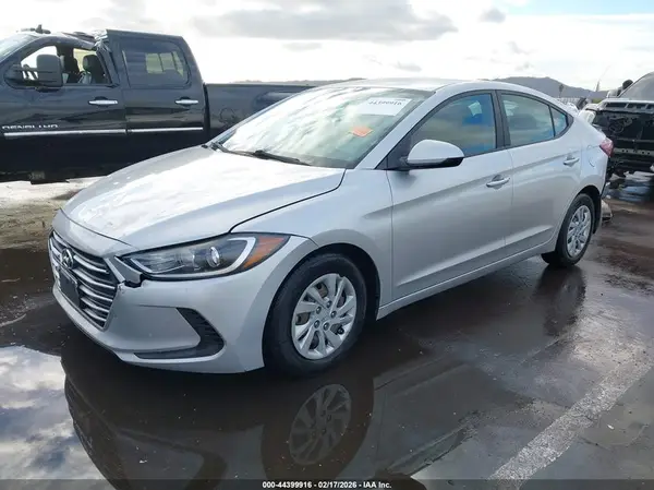 KMHD74LF2JU679053 2018 HYUNDAI ELANTRA - Image 2