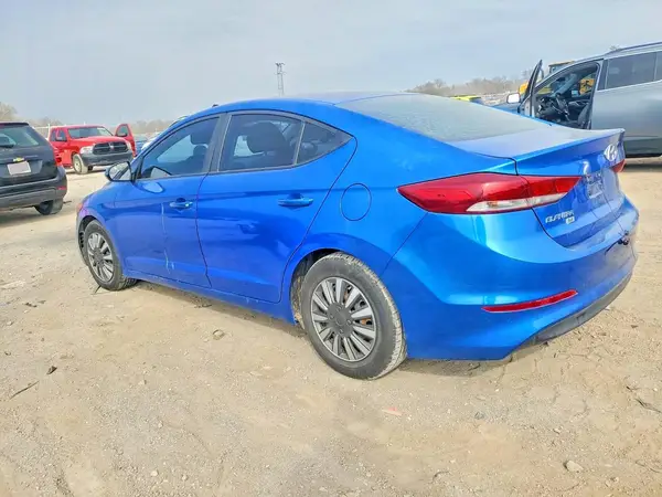 KMHD74LF2JU684690 2018 HYUNDAI ELANTRA - Image 2
