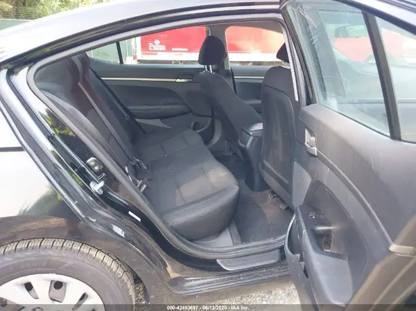 KMHD74LF2KU779302 2019 HYUNDAI ELANTRA - Image 8
