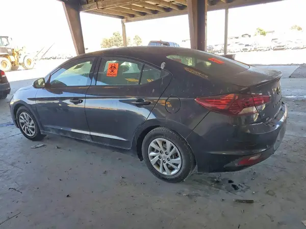 KMHD74LF2KU794253 2018 HYUNDAI ELANTRA - Image 2