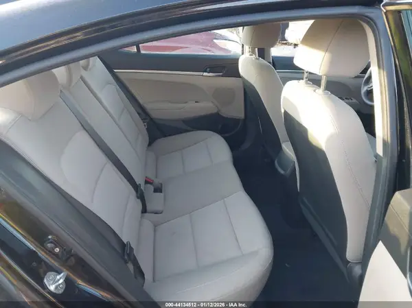 KMHD74LF2KU839059 2019 HYUNDAI ELANTRA - Image 8