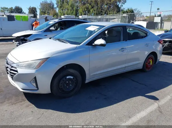 KMHD74LF2KU861577 2019 HYUNDAI ELANTRA - Image 2