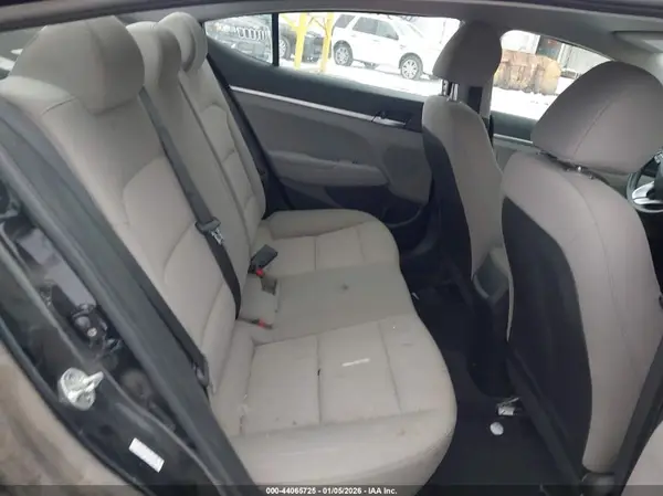 KMHD74LF2KU878721 2019 HYUNDAI ELANTRA - Image 8