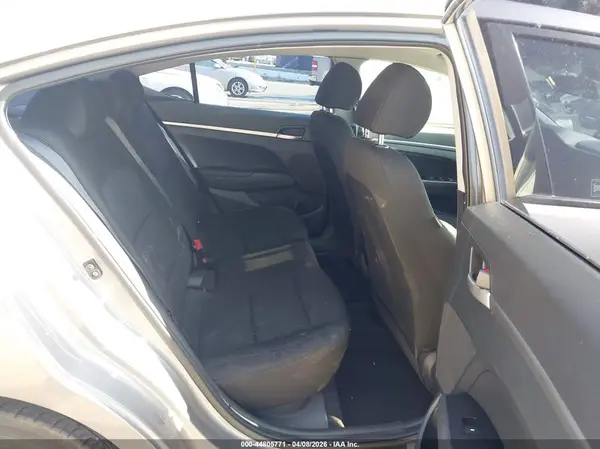 KMHD74LF2LU063369 2020 HYUNDAI ELANTRA - Image 8