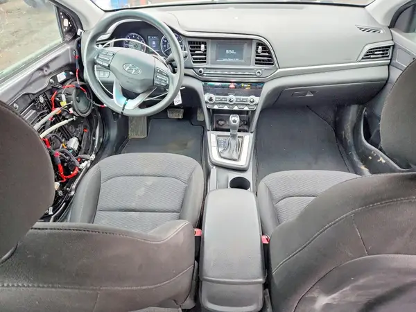 KMHD74LF2LU070547 2020 HYUNDAI ELANTRA - Image 8