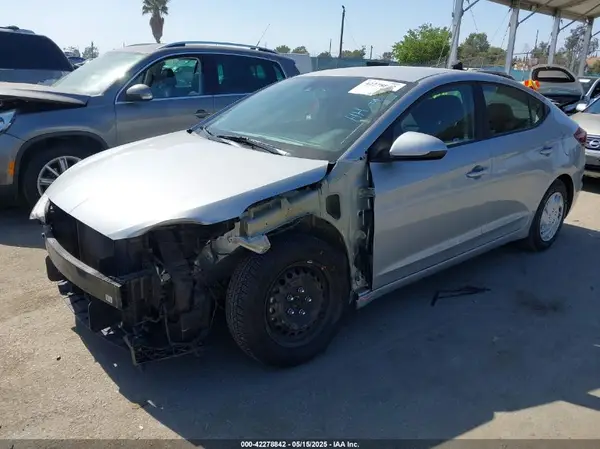 KMHD74LF2LU929720 2020 HYUNDAI ELANTRA - Image 2