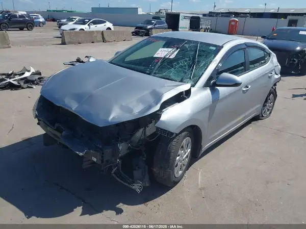 KMHD74LF2LU940359 2020 HYUNDAI ELANTRA - Image 2