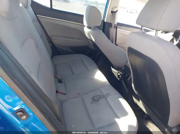 KMHD74LF3HU063999 2017 HYUNDAI ELANTRA - Image 8
