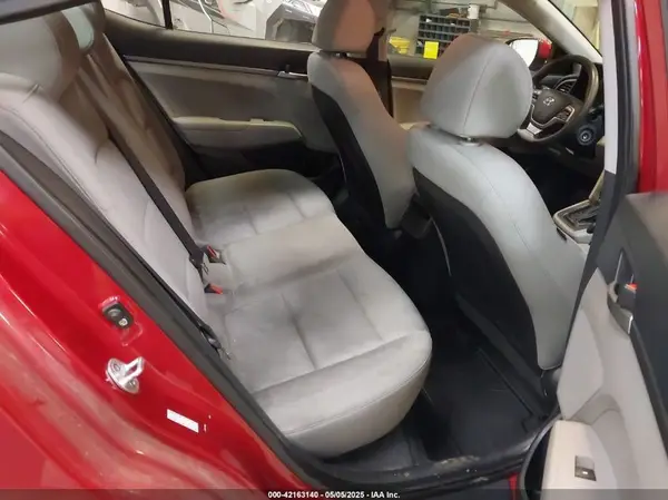 KMHD74LF3HU074100 2017 HYUNDAI ELANTRA - Image 8