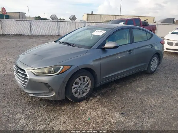 KMHD74LF3HU074968 2017 HYUNDAI ELANTRA - Image 2