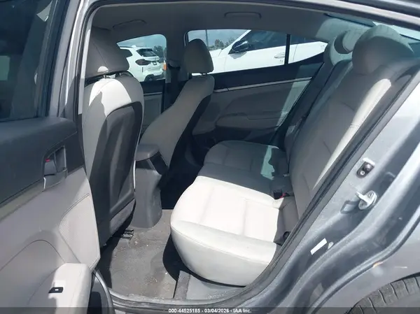 KMHD74LF3HU075019 2017 HYUNDAI ELANTRA - Image 8