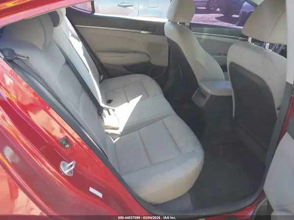 KMHD74LF3HU082388 2017 HYUNDAI ELANTRA - Image 8