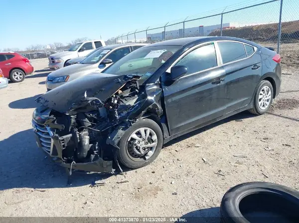 KMHD74LF3HU090166 2017 HYUNDAI ELANTRA - Image 2