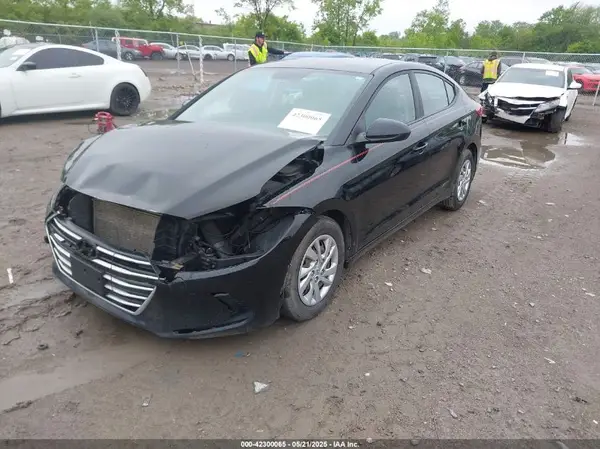 KMHD74LF3HU091950 2017 HYUNDAI ELANTRA - Image 2