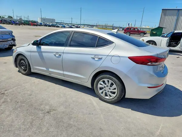 KMHD74LF3HU095609 2017 HYUNDAI ELANTRA - Image 2