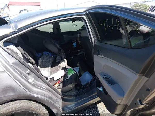 KMHD74LF3HU112912 2017 HYUNDAI ELANTRA - Image 8