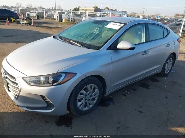 KMHD74LF3HU118824 2017 HYUNDAI ELANTRA - Image 2