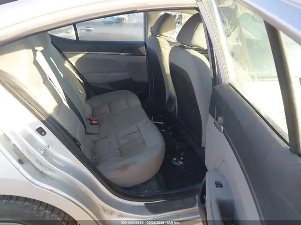 KMHD74LF3HU118824 2017 HYUNDAI ELANTRA - Image 8