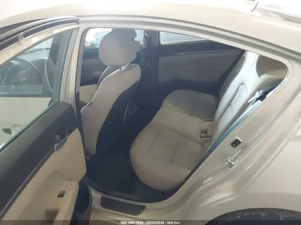 KMHD74LF3HU119424 2017 HYUNDAI ELANTRA - Image 8