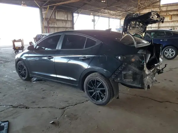 KMHD74LF3HU156084 2017 HYUNDAI ELANTRA - Image 2