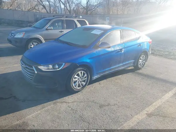 KMHD74LF3HU329683 2017 HYUNDAI ELANTRA - Image 2