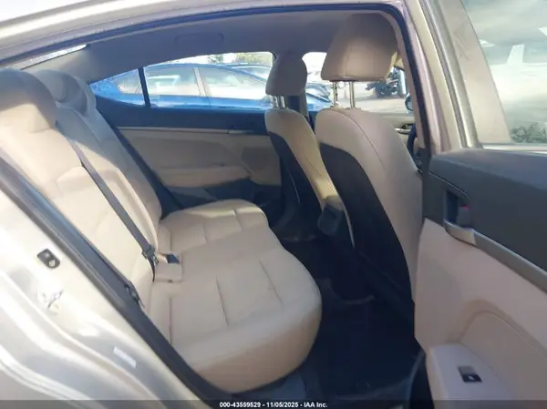 KMHD74LF3HU336259 2017 HYUNDAI ELANTRA - Image 8