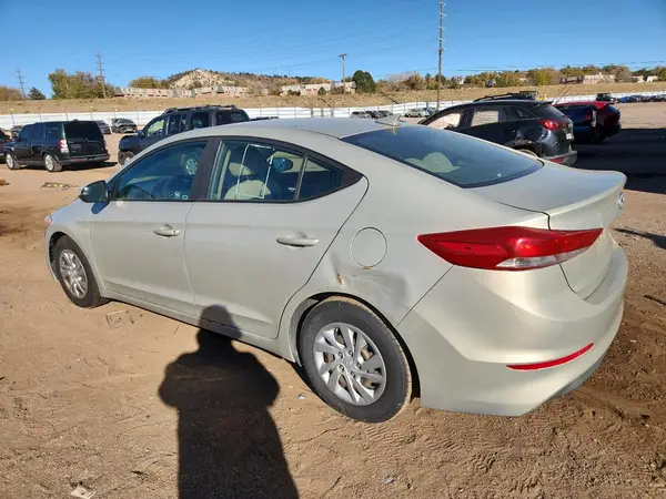 KMHD74LF3HU357354 2017 HYUNDAI ELANTRA - Image 2
