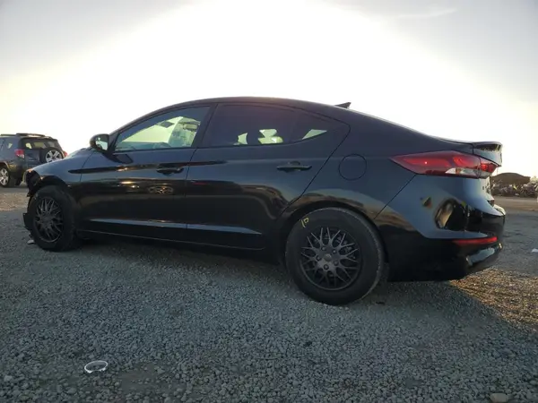 KMHD74LF3HU367334 2017 HYUNDAI ELANTRA - Image 2