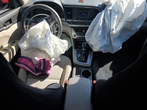 KMHD74LF3HU372923 2017 HYUNDAI ELANTRA - Image 8
