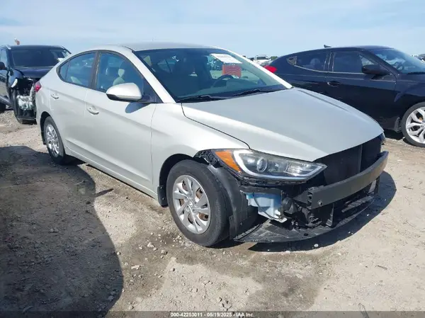 KMHD74LF3HU390239 2017 HYUNDAI ELANTRA - Image 1